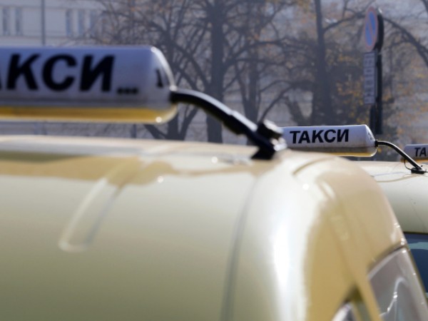 Такситата в София вече ще возят клиенти на по-високи тарифи.