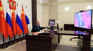 Президентът Владимир Путин и китайският президент Си Цзинпин са разговаряли