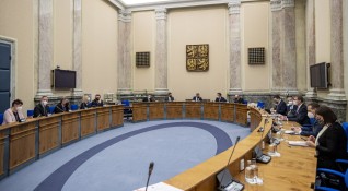 Новото коалиционно правителство на Чехия встъпи в длъжност Сред непосредствените