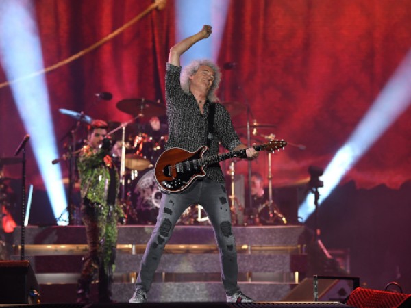 Китаристът на група Queen Брайън Мей е дал положителен тест