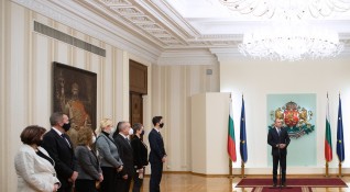 Президентът Румен Радев удостои на церемония в Гербовата зала на