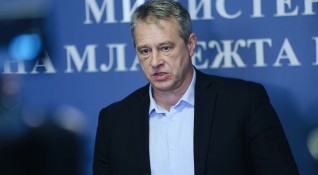 Изпълнителният директор на Левски Иво Ивков говори след срещата със