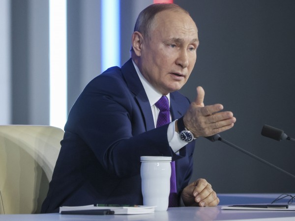 Президентът на Русия Владимир Путин заяви, че ще обмисли множество