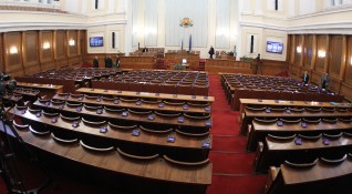 39 нещатни сътрудници са назначени в 47 ото Народно събрание до