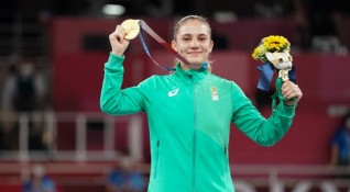 Златната ни медалистка от Олимпийските игри в Токио в каратето