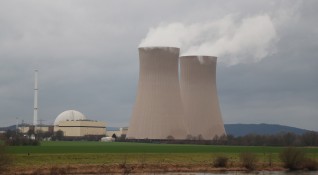 Германия изведе от експлоатация три от последните си шест атомни