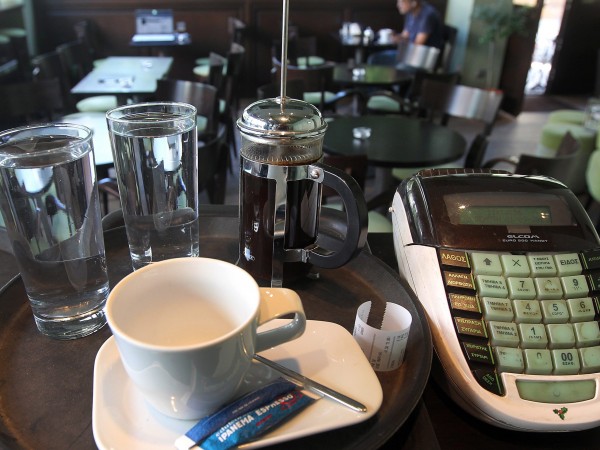 По-скъпо кафе пият в Гърция от началото на годината. Цената