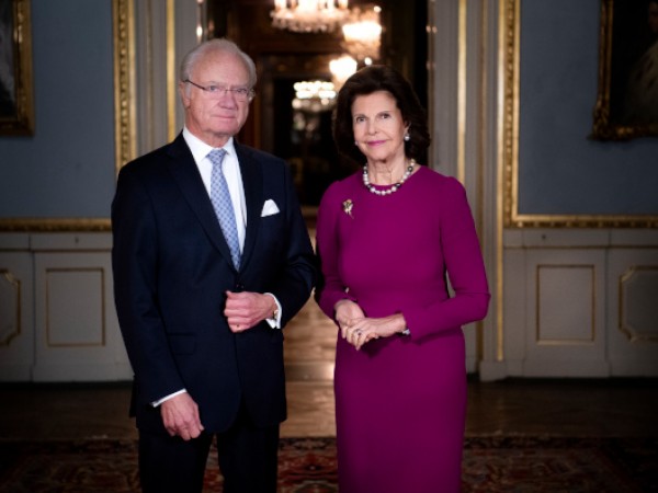 COVID-19 застигна и кралското семейство на Швеция. Крал Карл Густав
