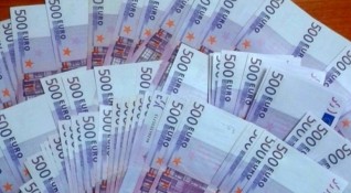 Митничари откриха 190 000 недекларирани евро при проверка на ГКПП