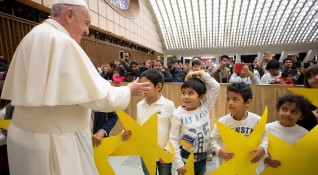 Папа Франциск разкритикува двойките които не искат да имат деца