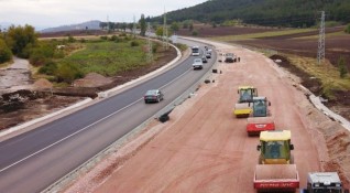 Автомагистрали са сключили договор за доставка на озеленяване на АМ