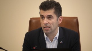 Министър председателят Кирил Петков изрази съжаление че заради наложената му карантина