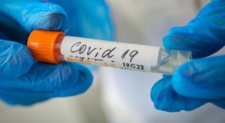 Непрекъснатото поставяне на бустерни дози на ваксините срещу коронавирус е