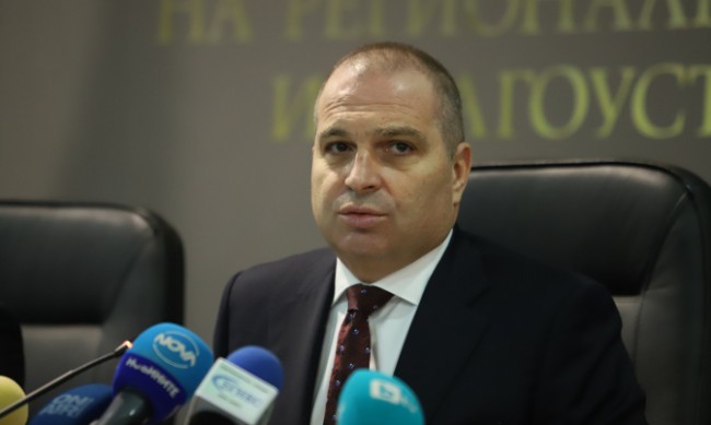 Министър Караджов: До 2030 г. ще завършим магистрала "Струма"