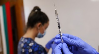Засилен е интересът в страната към грипните ваксини Все пак