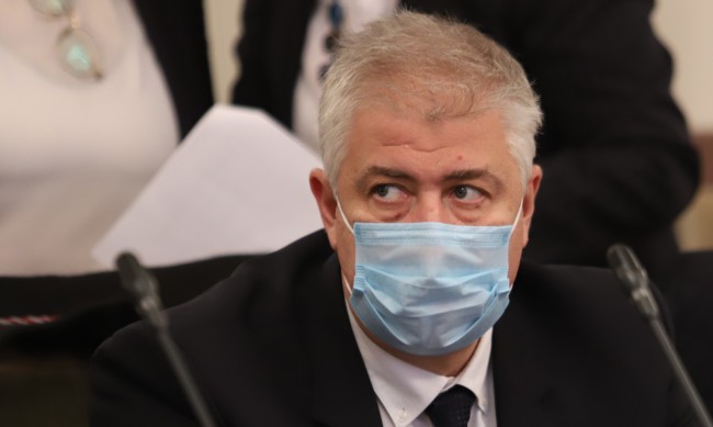 Балтов: Планът за справяне с пандемията е прах в очите на хората