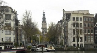 Нидерландия облекчава мерките срещу Ковид 19 Отпада частично локдаунът в страната