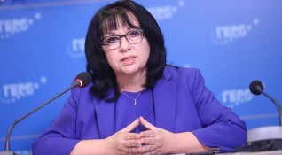 Депутатката от ГЕРБ Теменужка Петкова е постъпила в болница заради