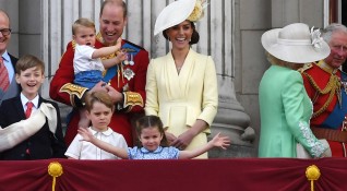 Кейт Мидълтън подготвя сина си принц Джордж за това че