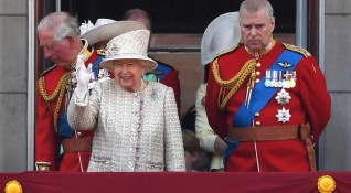 Британската монархия има дълга традиция да връчва възпоменателни медали на
