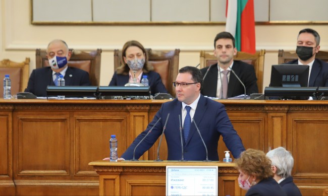 Изслушват Петков в НС заради искането НАТО да се изтегли от България