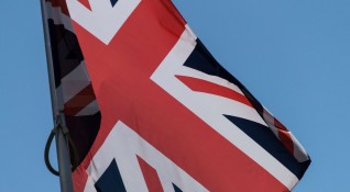 Великобритания е започнала да изтегля част от персонала от посолството