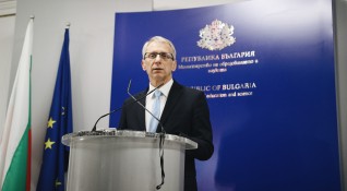 Министърът на образованието и науката акад Николай Денков коментира ковид учениците