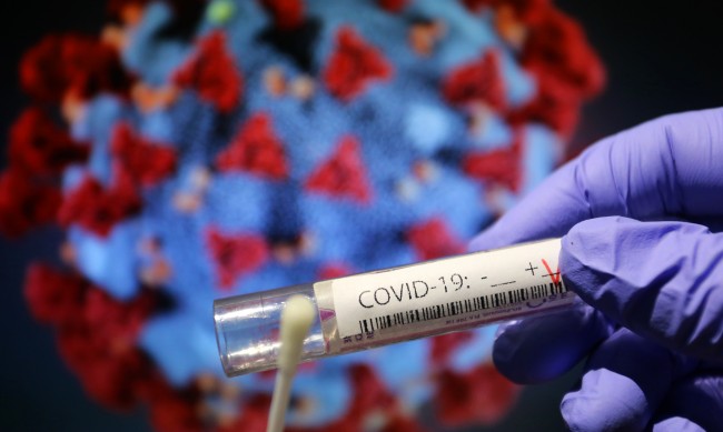 9871 са новите случаи на COVID-19, 5526 души се лекуват в болница