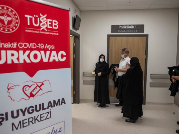 Турция съобщи, че са регистрирани повече от 100 000 случая