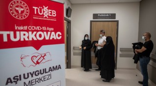 Турция съобщи че са регистрирани повече от 100 000 случая