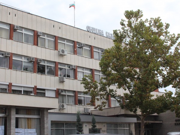 Поради тройно по-високите цени за електроенергия община Казанлък въвежда режим