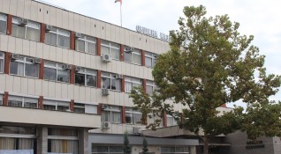 Поради тройно по високите цени за електроенергия община Казанлък въвежда режим