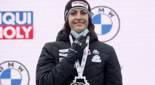 Австрийската олимпийка Янин Флок носителка на 10 медала от световните