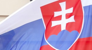 Парламентът на Словакия днес одобри военен договор със Съединените щати