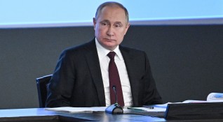 Руският президент Владимир Путин е човек който обича да държи