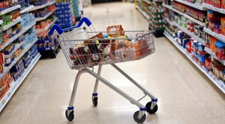 Водещи вериги супермаркети в Хърватия обявиха че ще намалят цените