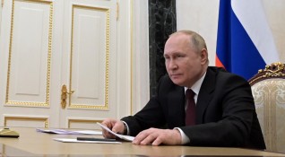 Руският президент Владимир Путин заяви в телефонни разговори с френския
