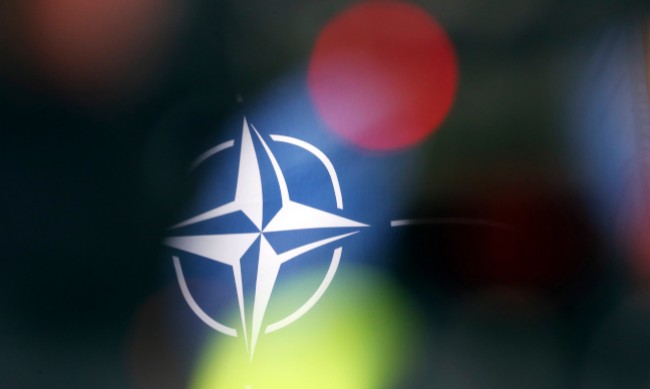 НАТО свиква виртуална среща на върха в петък