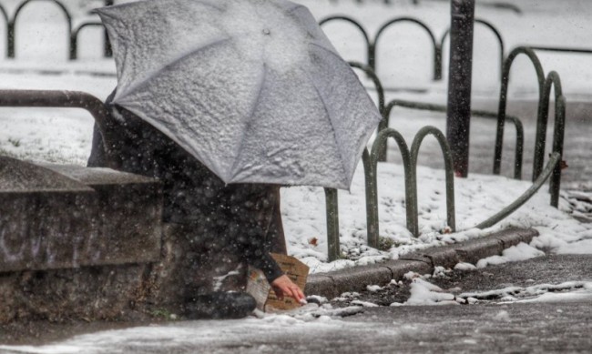 139 снегорина чистят София, транспортът се движи по график 