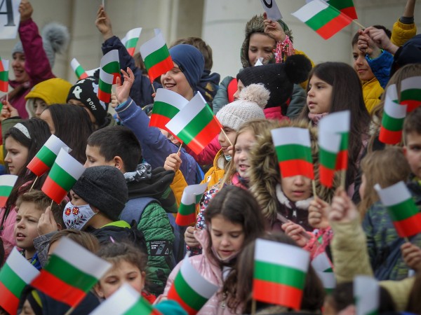 Снимка: Димитър Кьосемарлиев, Dnes.bgНад 200 деца рецитираха заедно "Аз съм