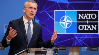 НАТО съобщи че свиква извънредно заседание на външните министри на