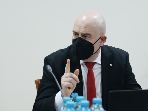 Главният прокурор Иван Гешев уведоми министъра на външните работи за