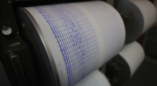 Сеизмолозите съобщиха че земетресение с магнитуд 6 2 по Рихтер е