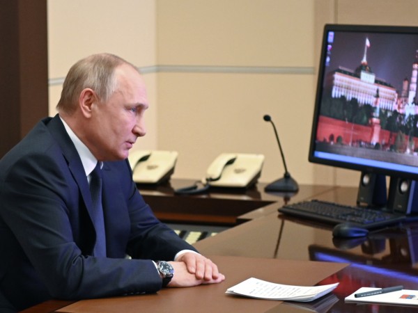 Президентът Путин предупреди онези, които се противопоставят на действията на