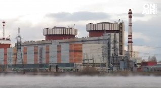 Запорожката атомна централа работи нормално съобщиха украинските власти Вчера след