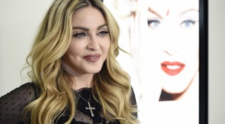Кралицата на попа Мадона която в последните години провокира феновете