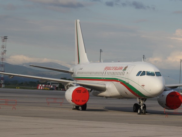 Правителственият самолет Еърбъс А319, който ще изпълни полет от Кишинев-София,