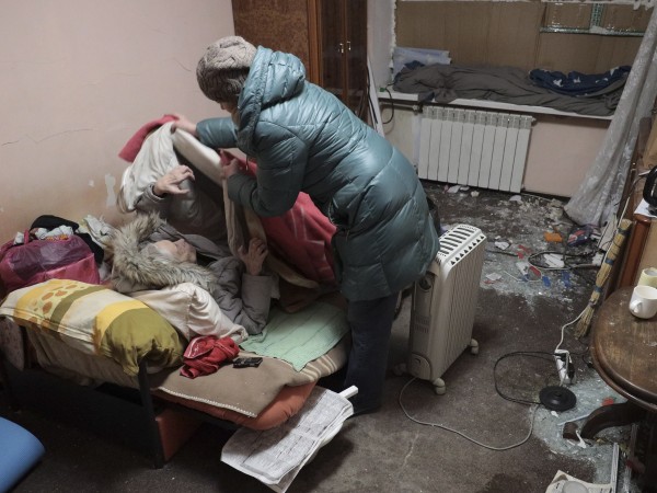 Украйна обвини руските войски, че са ударили психиатрична болница в