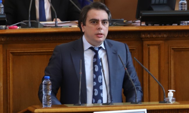 Василев предлага отпадане на мярката 60/40 на 30 юни 