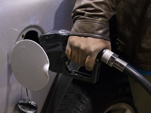 Словенското правителство замразява максималните цени на горивата на дребно от